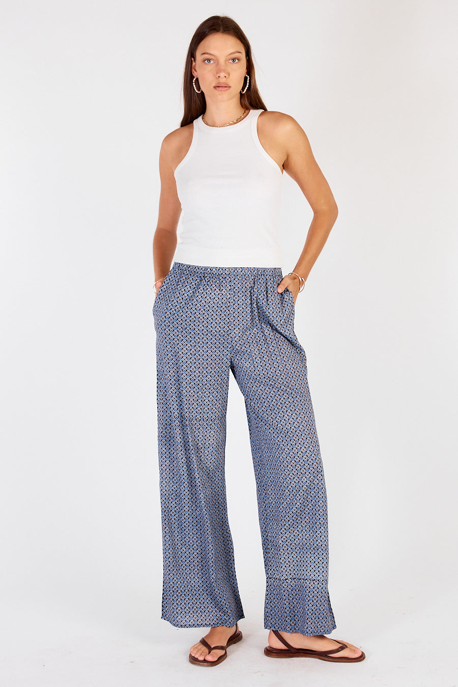 Aava Pant Navy