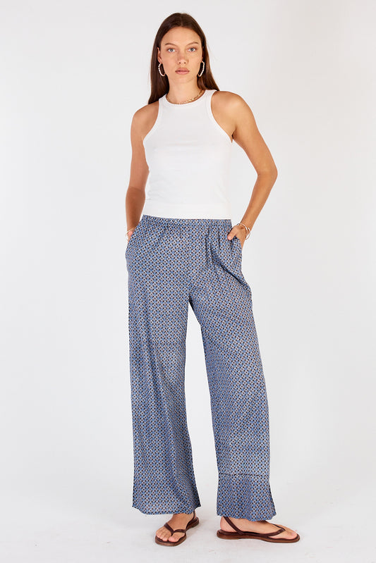 Aava Pant Navy